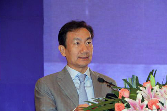 沃爾沃建筑設(shè)備(中國)有限公司總裁羅東在開幕式上致辭