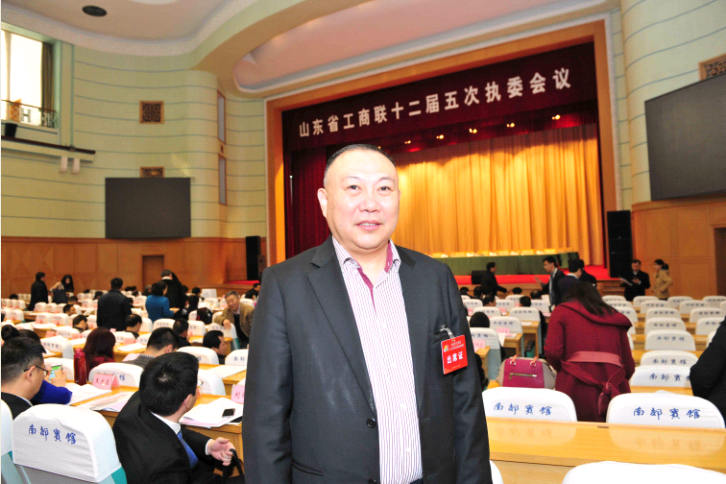 熱心公益事業(yè)，助力扶貧開發(fā)